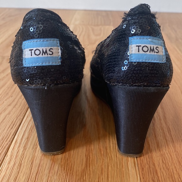 Toms Black Sequin Wedges - Picture 3 of 6
